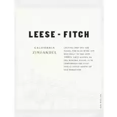Un'annata superba per colore e profondità, lo Zinfandel 2013 presenta una tonalità rubino scuro e aromi intriganti di prugna secca, biscotto snicker doodle e torta di more con sentori di cannella e pepe bianco. Il primo sorso avvolge il palato con succosi sapori di frutta scura e tannini morbidi che forniscono un finale persistente. I sorsi successivi mostrano ciliegia scura, ricco cioccolato moka, cocco tostato e deliziosi chicchi di melograno.Miscela: 76% Zinfandel, 13% Petite Sirah, 8% Barbera, 2% Syrah, 1% Merlot