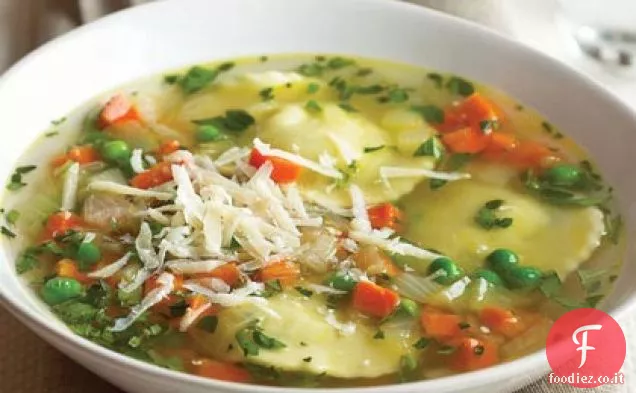 Zuppa di ravioli alle erbe