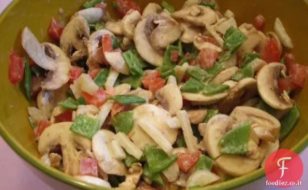 Zuppa di piselli con prosciutto e verdure