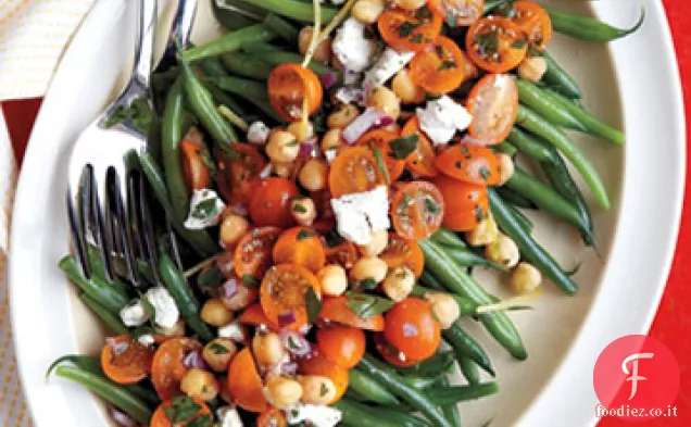 Insalata di fagiolini, pomodori e ceci