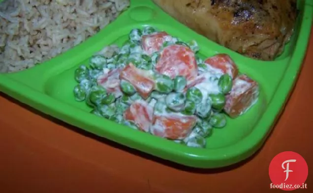Carote e piselli cremosi più leggeri