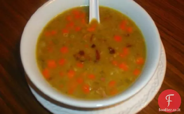 Zuppa di piselli spaccati tedesca