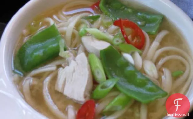 Zuppa di miso di pollo e Noodle