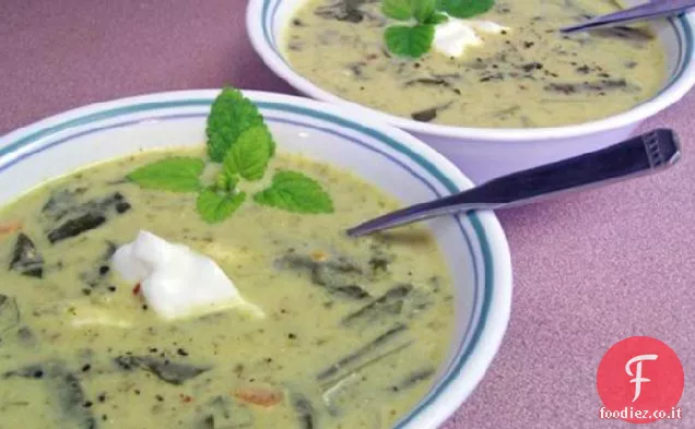 Zuppa di acetosa calda o fredda