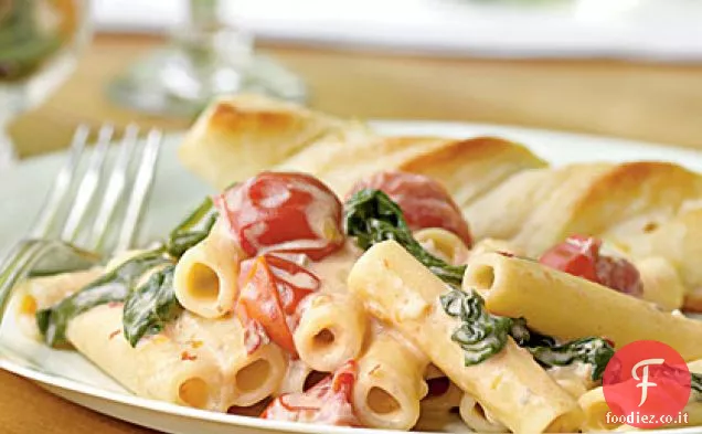 Ziti con Spinaci, Pomodorini e Salsa di Gorgonzola