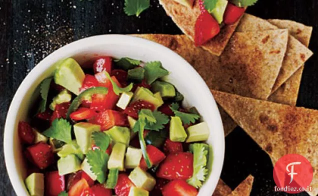 Salsa di fragole e avocado con tortilla alla cannella