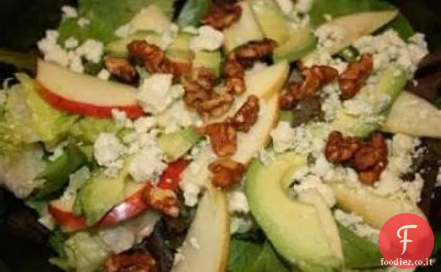 Insalata di avocado di mele con condimento al mandarino