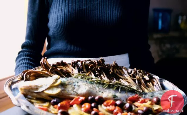 Branzino Intero Arrosto con Patate e Olive