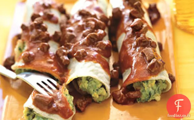 Tacos di Guacamole con tomatillo e salsa di bistecca