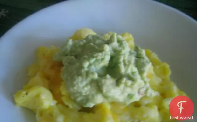 Avocado con uova strapazzate