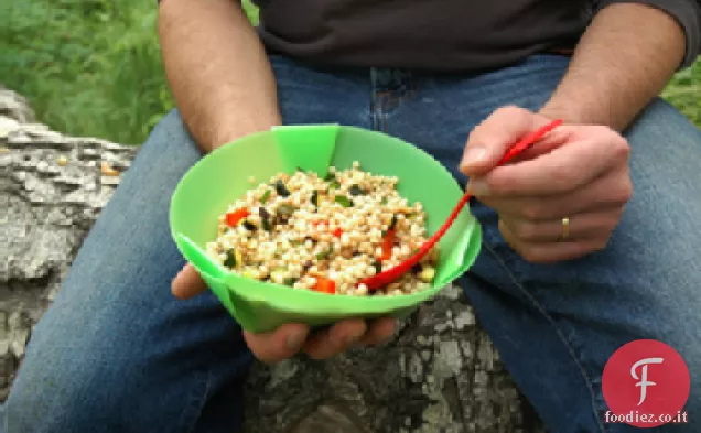 Insalata di couscous da campo con peperoni e menta Ricetta