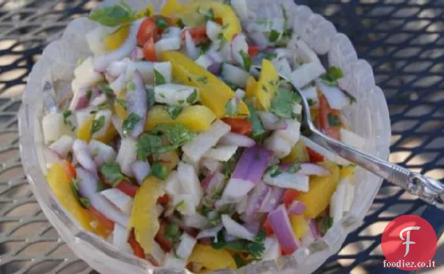 Jicama Slaw con salsa Jalapeno