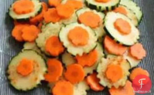 Insalata di cetrioli e carote messicane