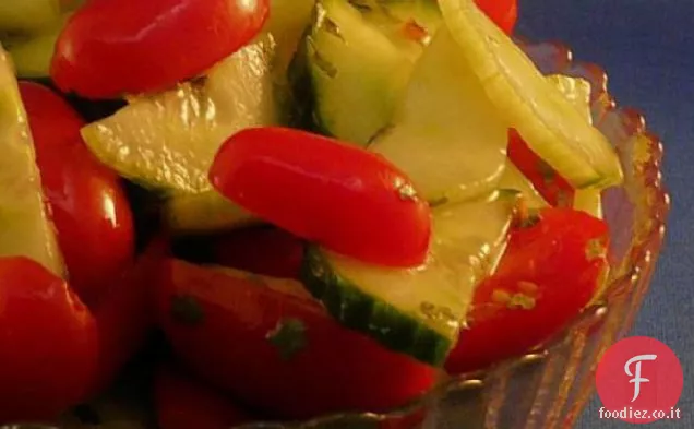 Insalata di cetrioli e pomodori