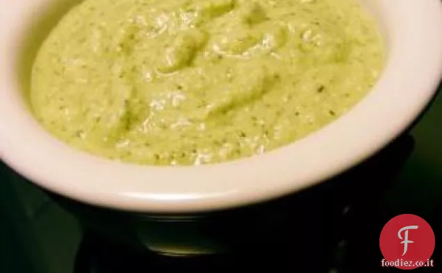 Condimento cremoso per insalata di cetrioli