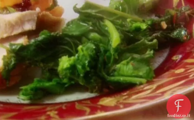 Broccoli saltati Rabe con pepe rosso tritato