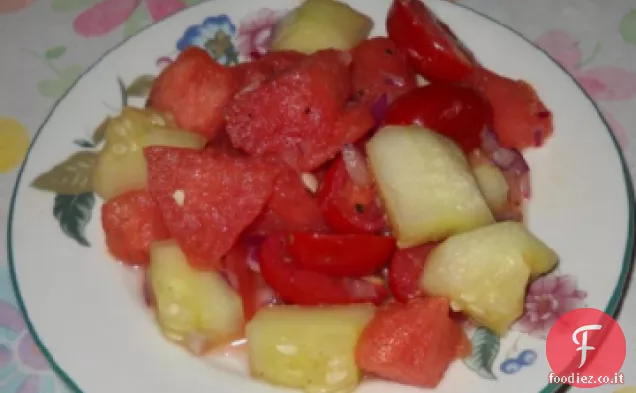 Insalata di anguria, pomodorini e cetrioli