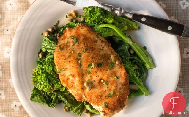 Scaloppine di pollo sopra Broccoli Rabe