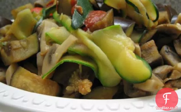 Pasta di Zucchine con Funghi, Melanzane e Peperoni Arrostiti