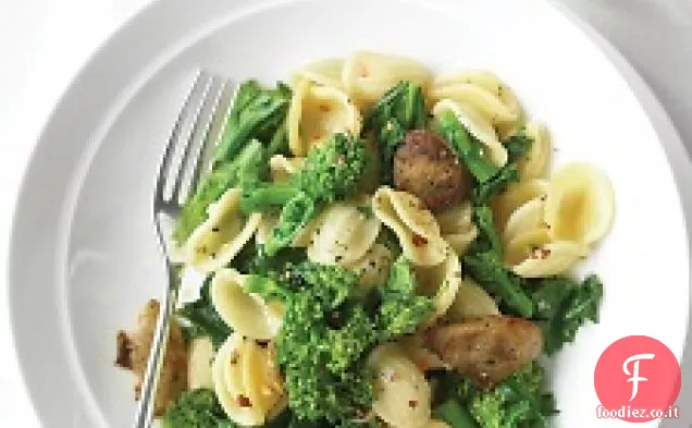 Orecchiette Con Salsiccia di Pollo e Broccoli Rabe