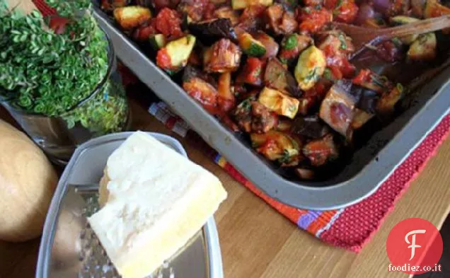Pasta con salsa di verdure arrosto