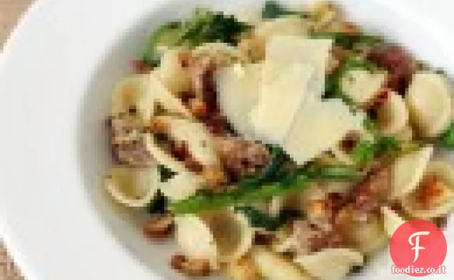 Orecchiette con Salsiccia italiana, Broccoli Rabe e Gar croccante
