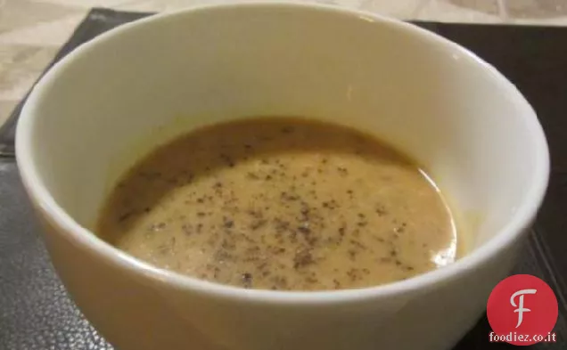 Semplice zuppa di zucca cremosa