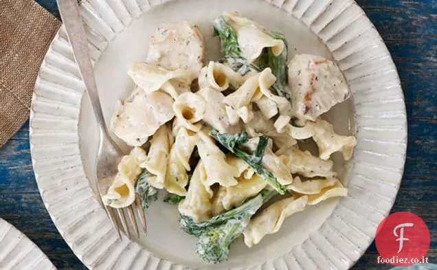 Pasta di pollo con broccoli Rabe