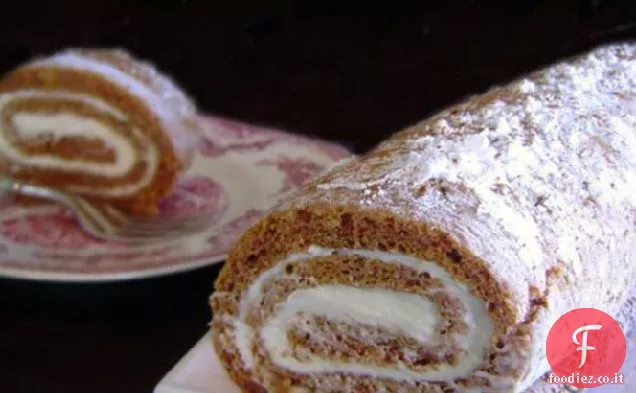 Rotolo di torta di zucca con ripieno di crema di formaggio