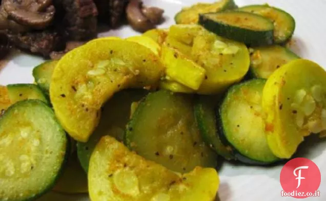 Paese saltati in padella Zucca gialla e zucchine