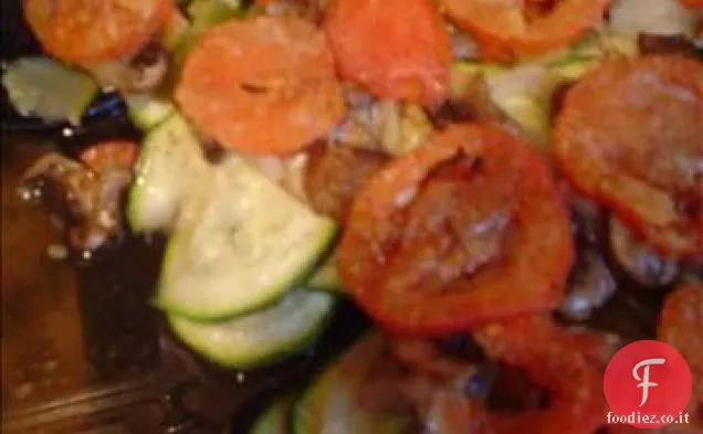 Zucchine a strati e casseruola di zucca gialla