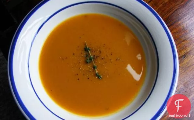 Zuppa di zucca e mela