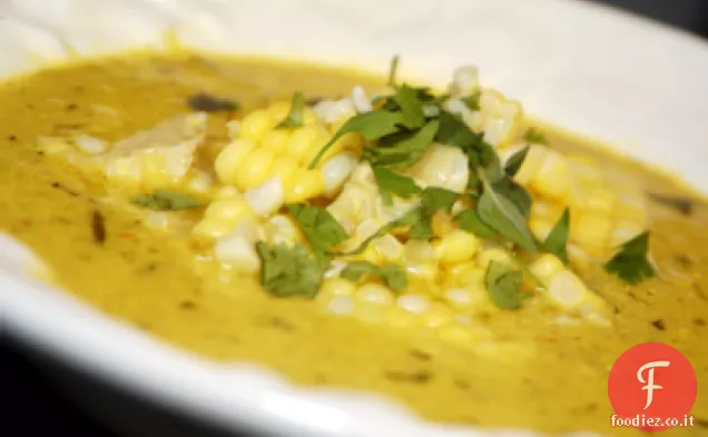 Zucca gialla estiva e zuppa di mais