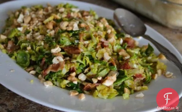 Cavoletti di Bruxelles saltati con pancetta e anacardi