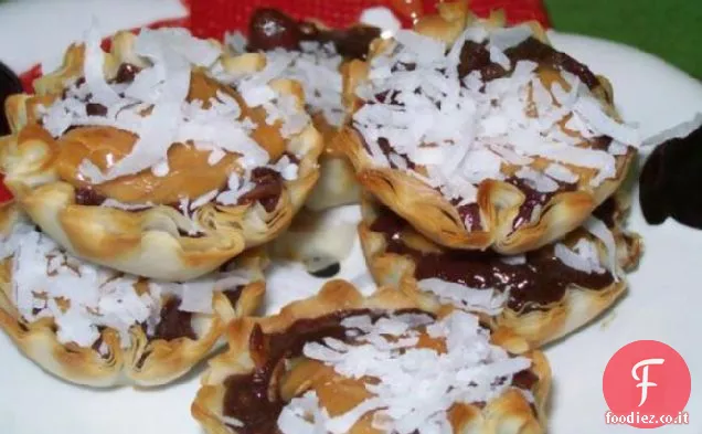 Crostate al cioccolato al caramello al cocco