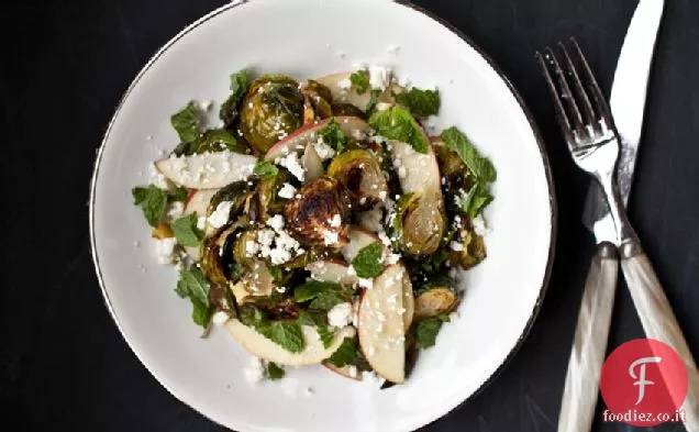 Cavoletti di Bruxelles arrostiti e insalata di mele