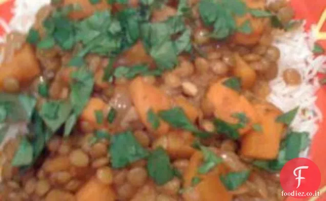 Curry di patate dolci e lenticchie con riso