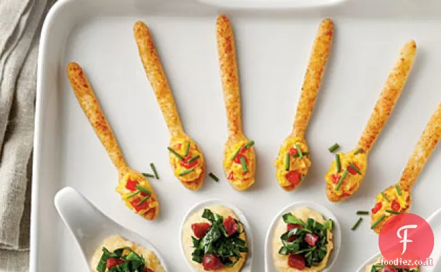 Cucchiai di cracker con formaggio cremoso Pimiento