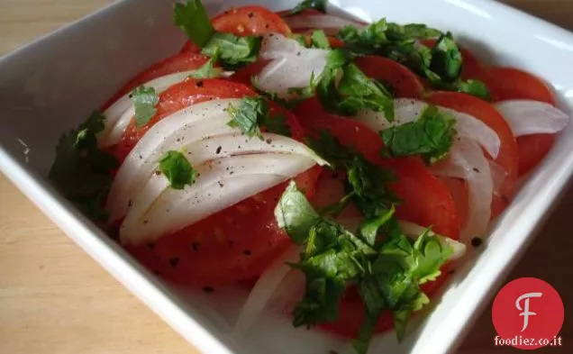 Ciotola di cotone pollo con peperoni e patatine di mais