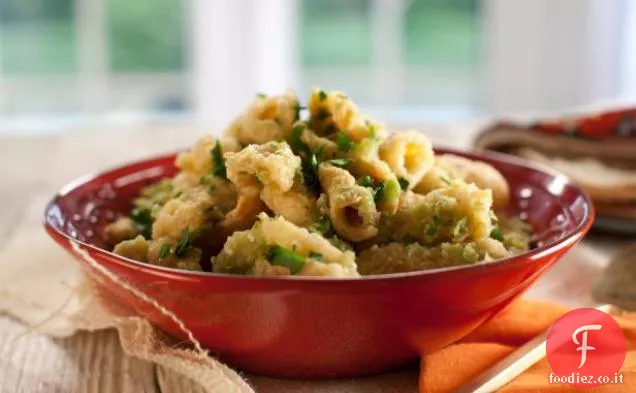 Ciccioli di maiale con Salsa Verde (Chicharrones en Salsa Verde)
