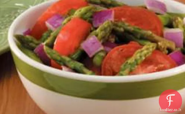 Insalata di asparagi di pomodoro