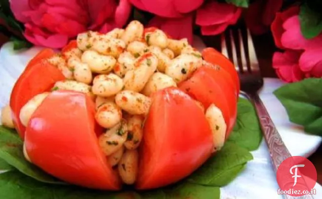 Insalata di fagioli bianchi e pomodori