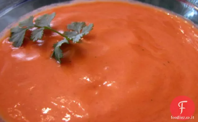 Zuppa di coriandolo al pomodoro crudo