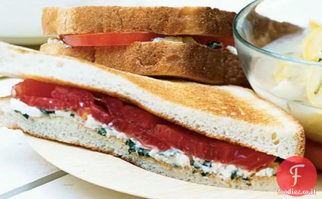 Feta-Panini al basilico