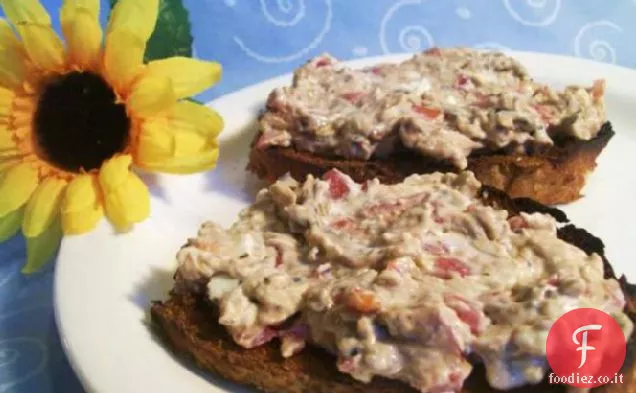 Bruschetta alla crema di formaggio alle erbe su baguette Toast