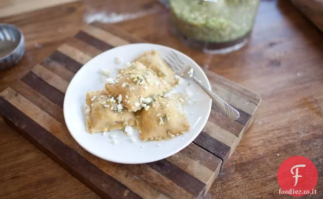 Ravioli di germogli, fichi e feta di Bruxelles