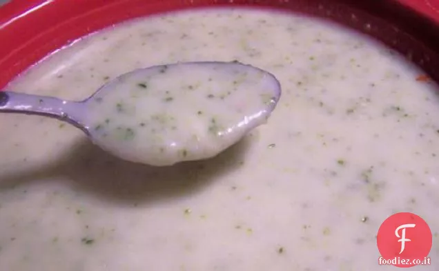 Crema di broccoli Zuppa di cavolfiore con formaggio blu