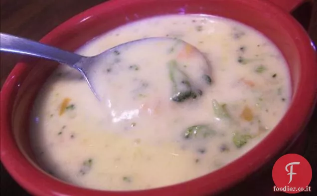 Zuppa di formaggio broccoli canadese