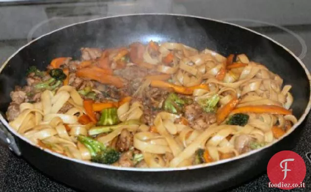 Linguine di salsiccia all'aglio e Broccoli