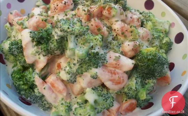 Veggie-Pollo Toss con salsa di erbe limone